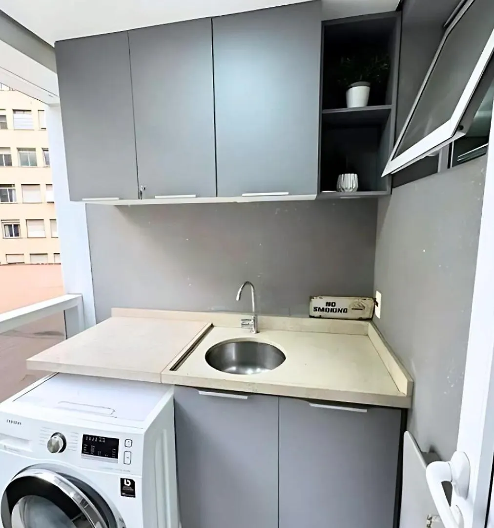 Daire Estudio Executivo Com Wi-Fi Cozinha E Metro Centro Sp Sao Paulo
